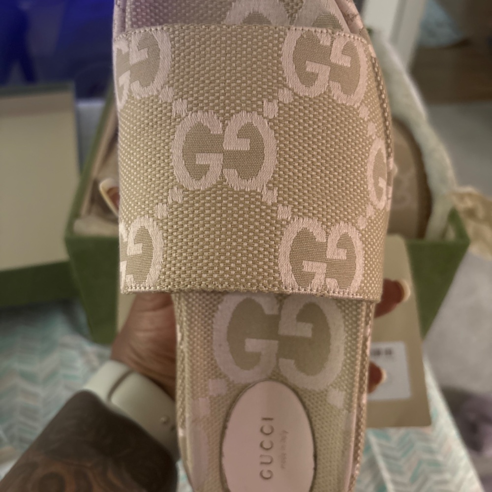Gucci Slides - Picture 5 of 5